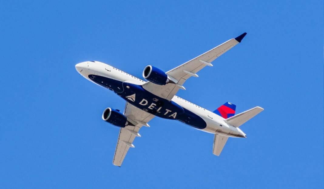 Major Airlines Offering Cyber Monday 2025 Extended Flight Sales