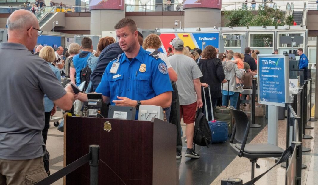 Tourists To U.S. To Show 5-Year Social Media History Under New Trump Security Plan